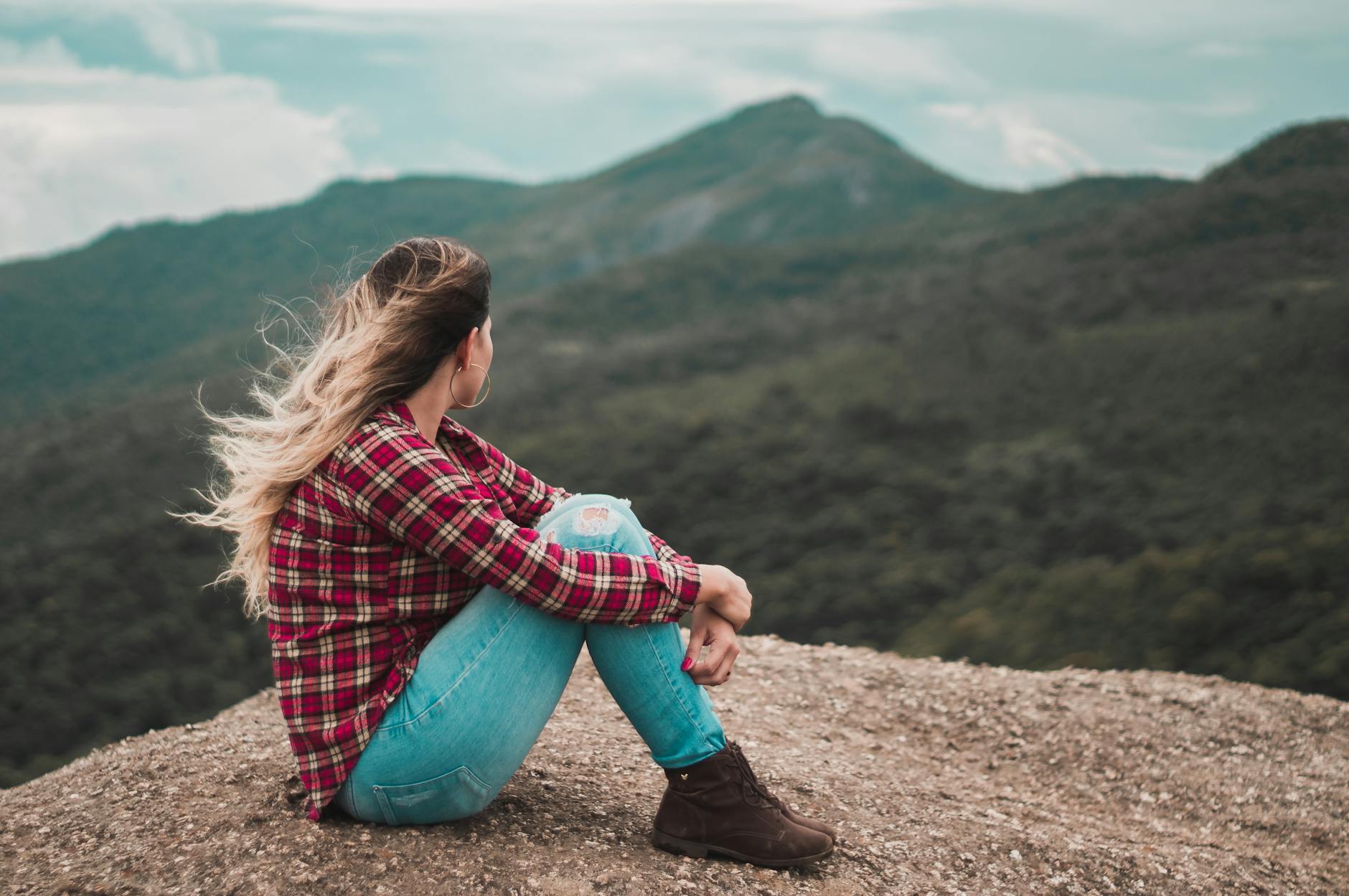 How To Not Get Nervous: 11 Easy Tips To Stay Calm